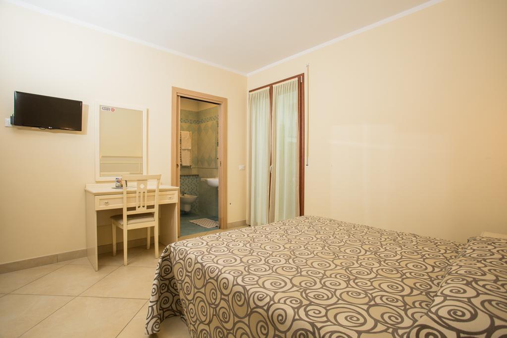 Albergo Ristorante Pozzi Bellaria-Igea Marina Eksteriør bilde