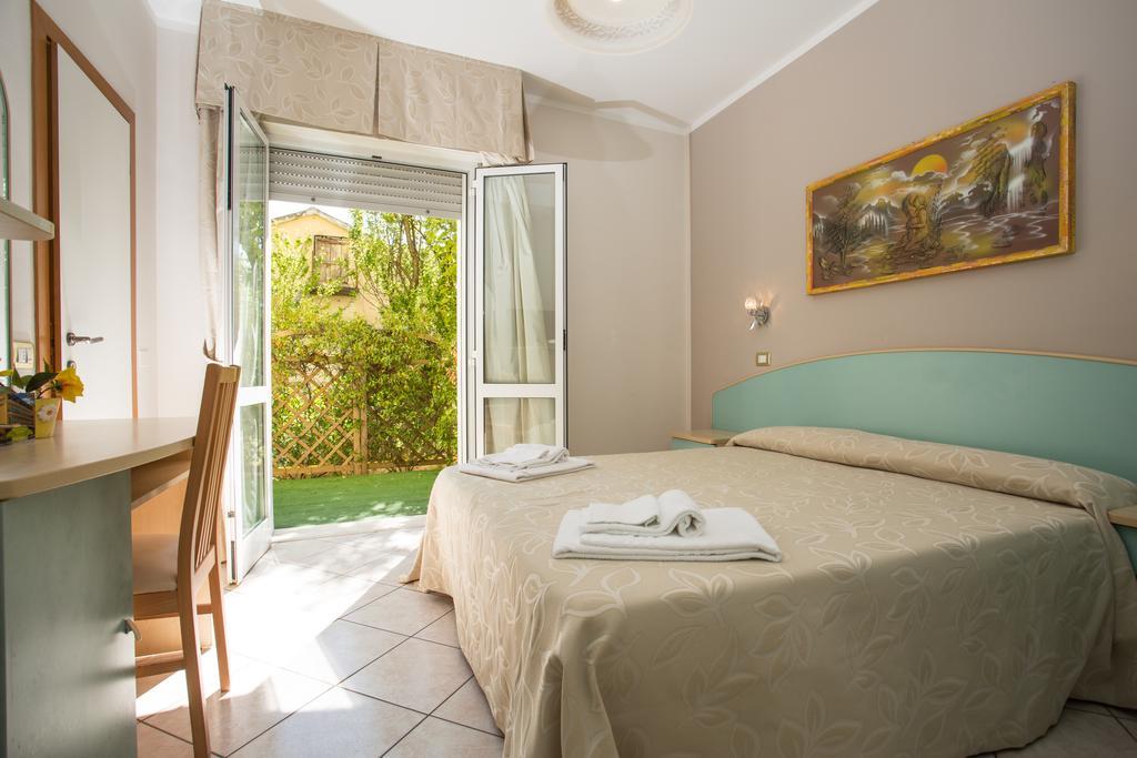 Albergo Ristorante Pozzi Bellaria-Igea Marina Eksteriør bilde