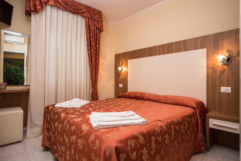 Albergo Ristorante Pozzi Bellaria-Igea Marina Eksteriør bilde