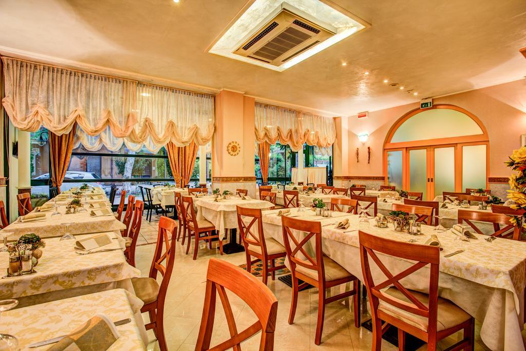 Albergo Ristorante Pozzi Bellaria-Igea Marina Eksteriør bilde